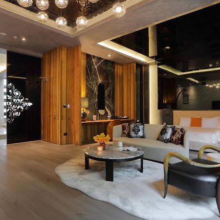 Mulan Motel Tchaj-čung Exteriér fotografie