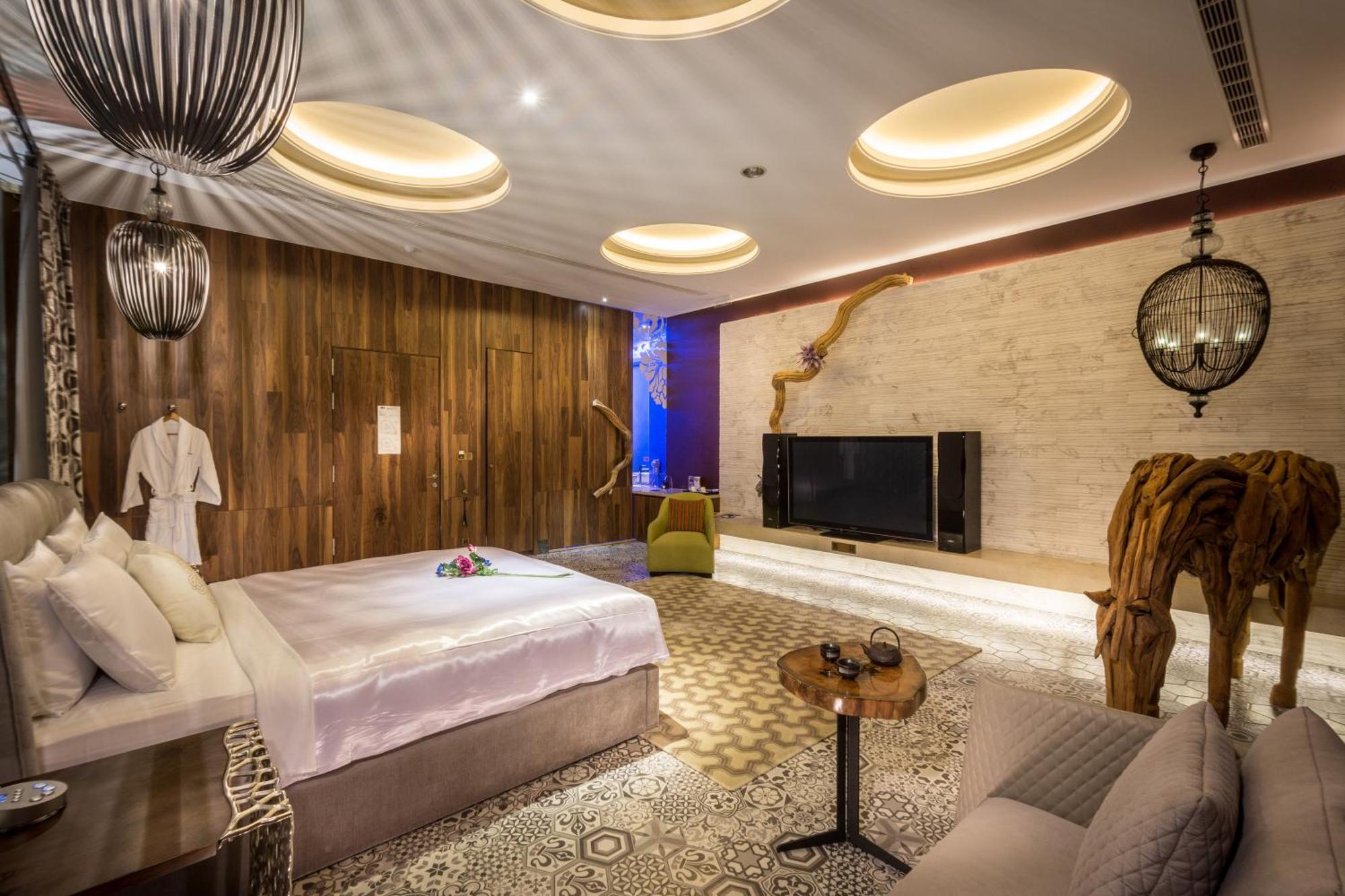 Mulan Motel Tchaj-čung Exteriér fotografie